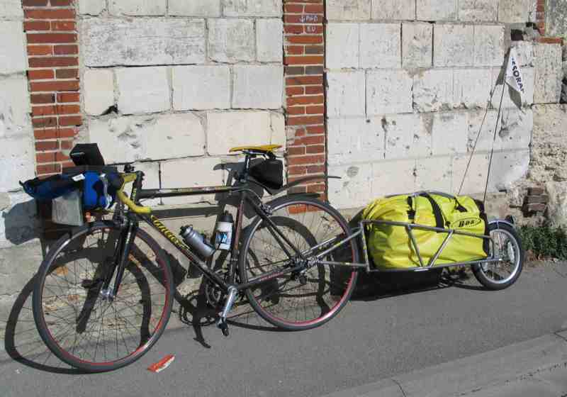 Het karretje
Dan koopt ge al een licht fietske!
