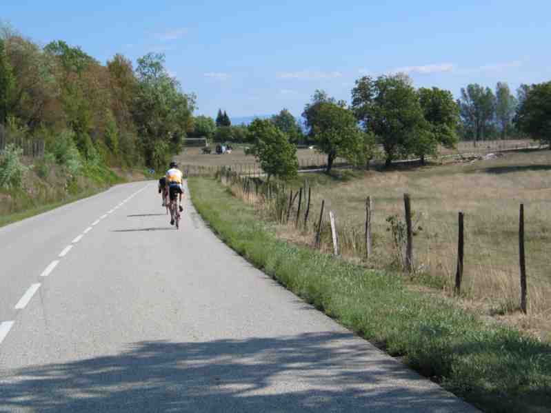 Vliegende vaart
Een duik naar beneden, naar de Rhone vallei.
