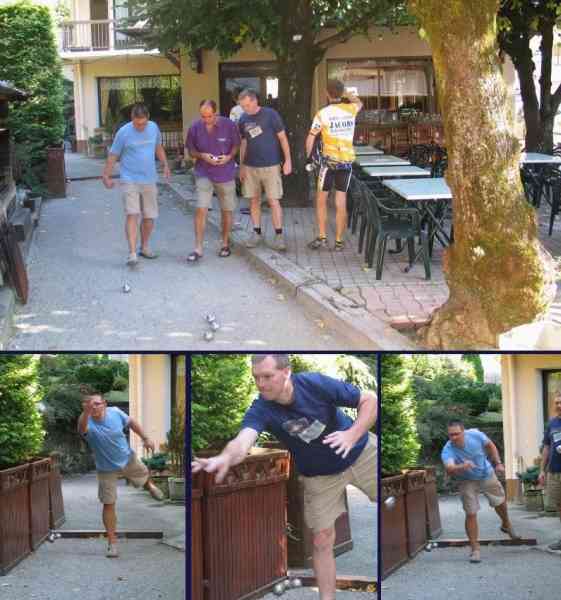 Had een petanque kalender kunnen zijn
Of een geslaagde reclamespot voor de "sansculotten" uit de boerenkrijg ! Voor outer en heerd !
