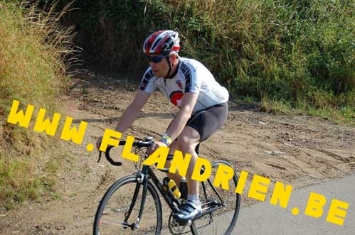 Mario Aerts Classic 4
Gastrijder Geert (collega FrÃ©), toen was hij er nog bij ...
Keywords: Mario Aerts Classic VWB semiklassieker