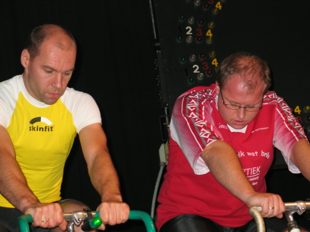 Peter Janssens (Skinfit team) Bart Bogaerts (Mottebollen)
Reeks 2.3.4
