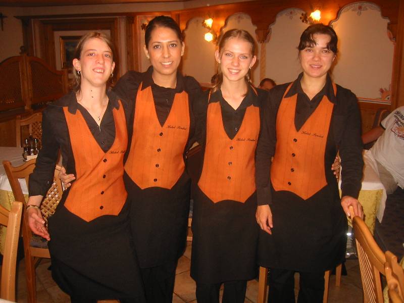 Onze elegante tafeldames
Wie helpt me met hun namen? Gabriella, Lilly, ... in het begin van de week wat schuchter, maar dat was op het einde van de week heel anders!
