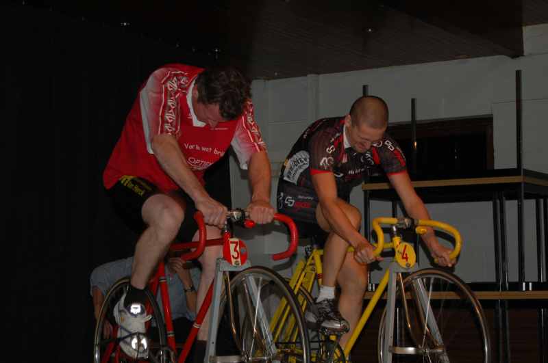 Gunther Meulders (De Mottebollen), Kris De Block(CD Bikers)
Ronde 1.1.1
