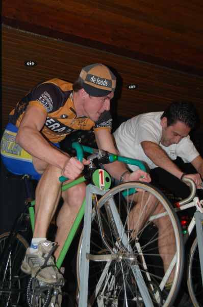 Raf Van Hoof (Gefikst !)
Ronde 1.4.1
