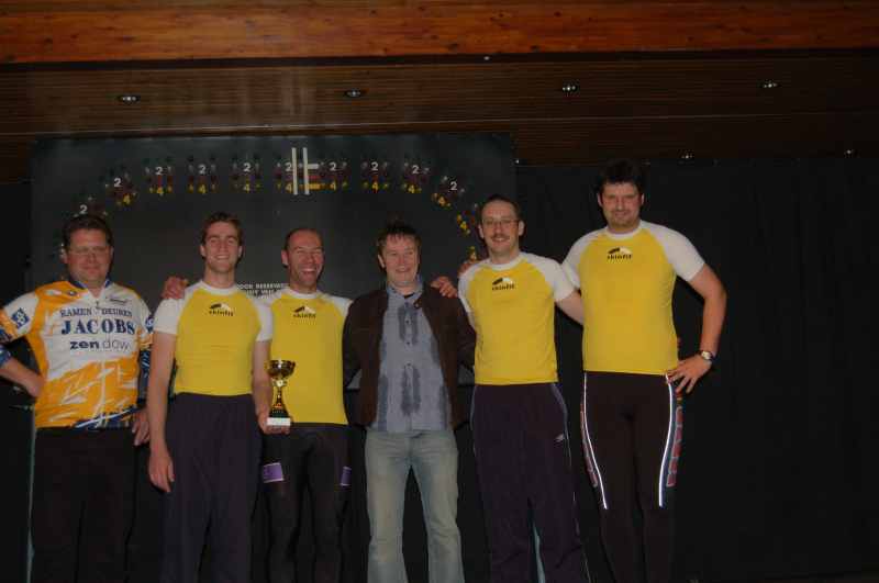 Skinfit Team 1ste (5)
Met sponsor Bart.
