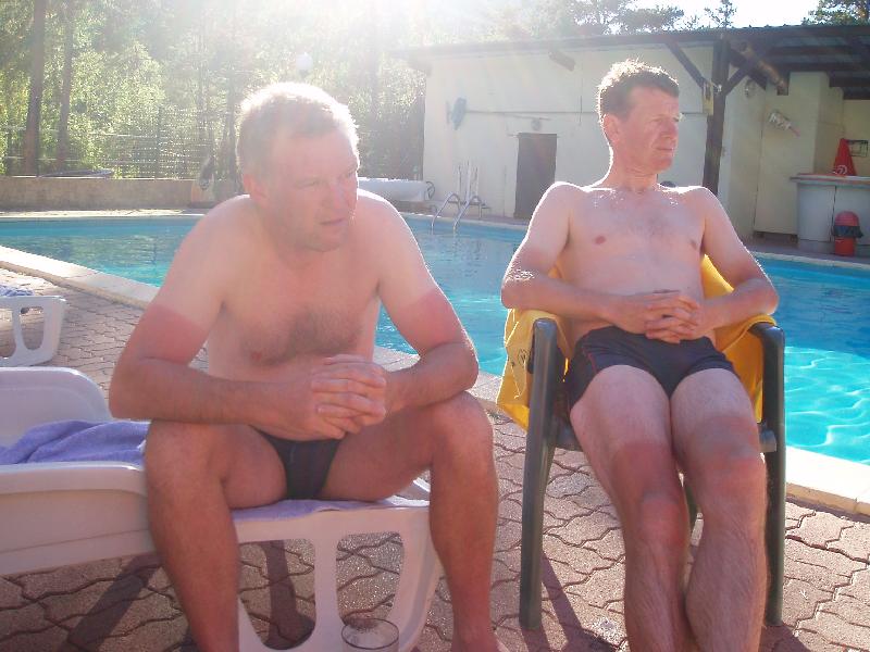 Swimming Pool Babes 9
Johnny zijn armen bewijzen dat we goed weer hadden.
Voor de reis waren er volgens hem geen randjes te zien.
