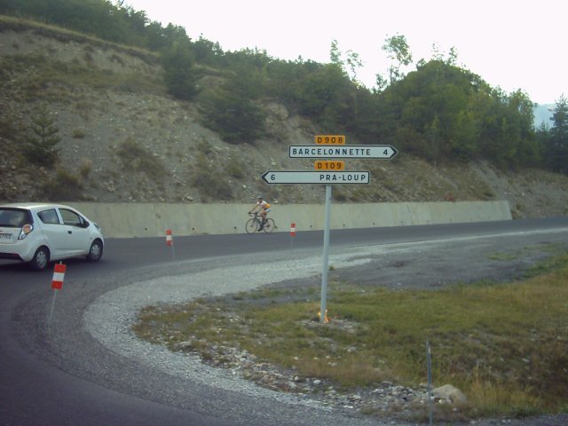 Aan de voet van Pra Loup
Pra Loup is een gelijkmatige beklimming van 6 km. Alle gegevens vind je in onze [url=http://www.nissorap.be/cols/cols.html]coldatabase[/url]
