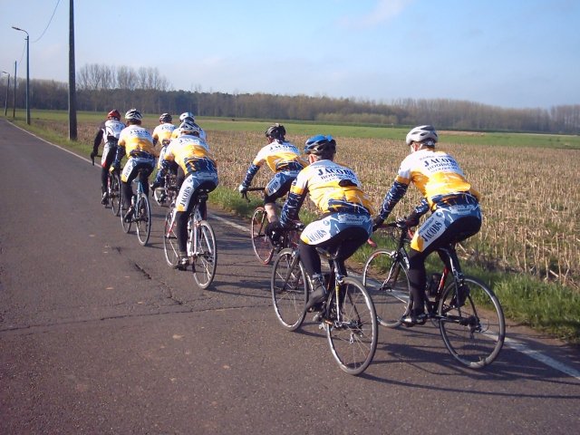 Groep op goede weg
Richting Werchter aan een stevig tempo.
