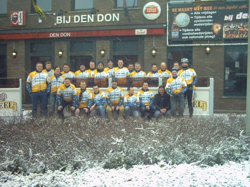 Groepsfoto 2
en deze telt voor de openingspagina van de site
