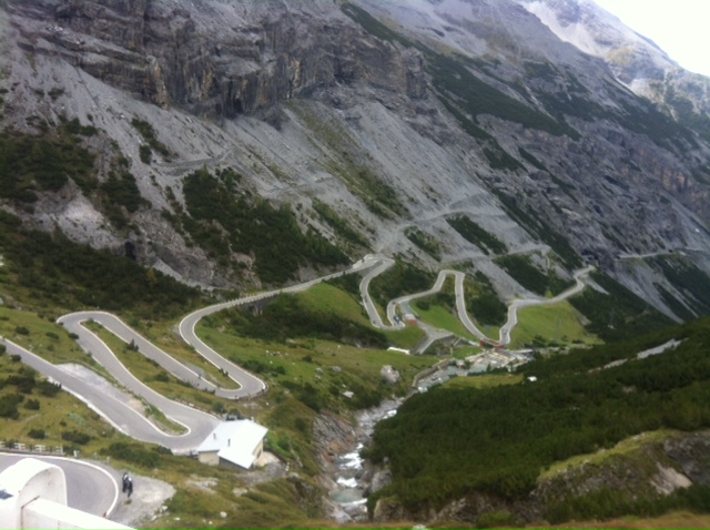 Enkele haarspeldbochten van de Stelvio
Het ander soort Stelfie dat hier wel vaker gefotografeerd wordt.
