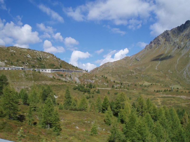 Onderweg op de Passo Foscagno
De laatste galerij voor de top vanuit Bormio
