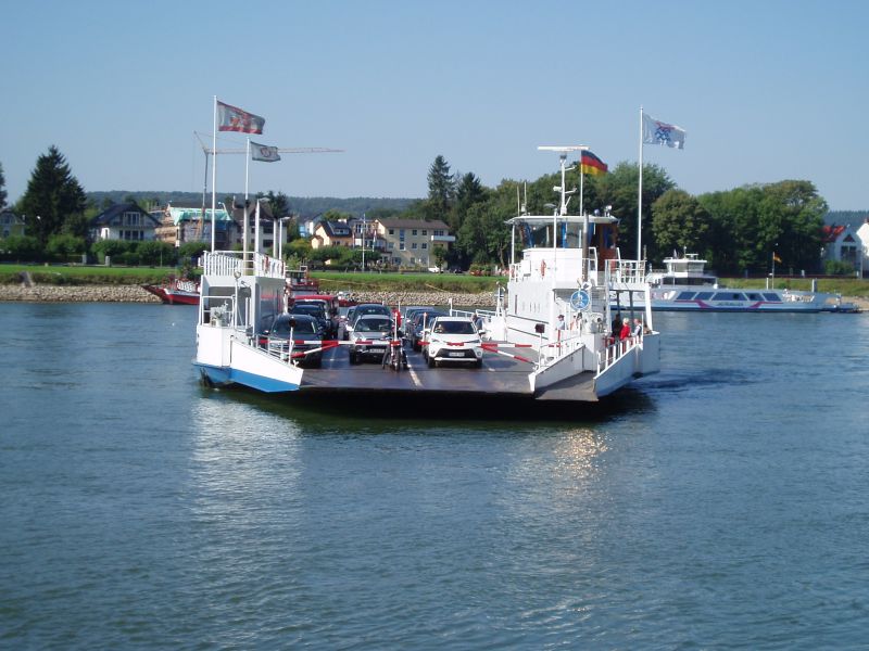 De overzet in Linz am Rhein
Een van de grotere veren, vreemd genoeg zijn er in deze streek geen bruggen over de Rijn!
