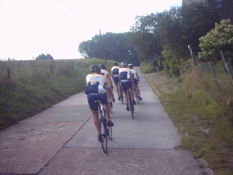 Neervelp 1
Na de heuvelruggen bij Leuven reden we via Pellenberg en Boutersem naar Neervelp 
