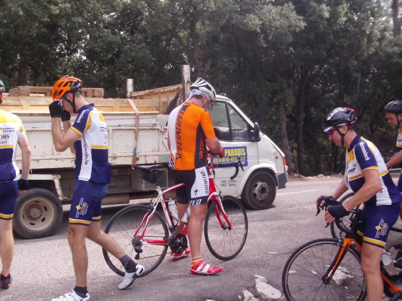 Vriendelijke Passant Trok Foto
