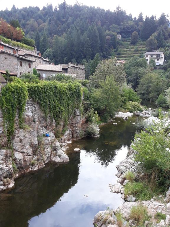 Rivier
