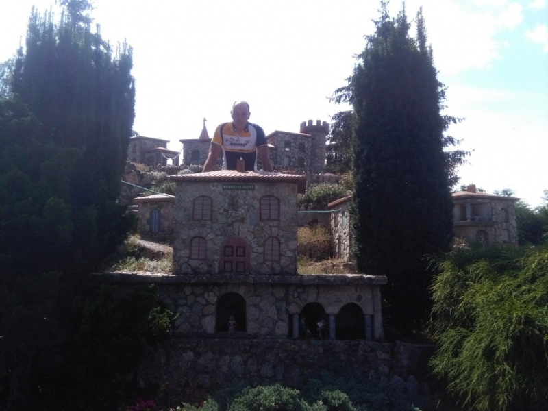 Daniel In Miniatuurdorp
