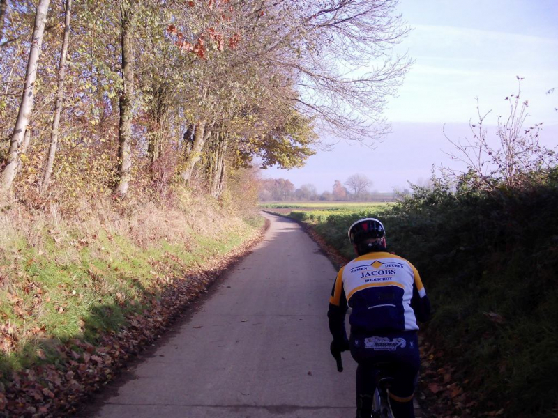 Holleweg Langestraat 1
Johan in afdaling naar Bertem
