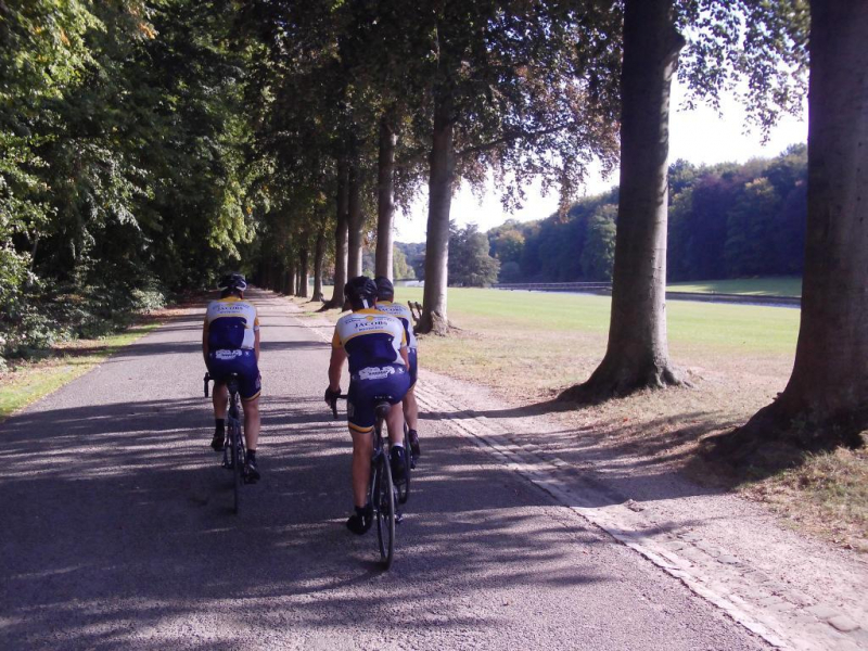 Keizerinnedreef Park Van Tervuren 3
Het is niet de bedoeling om hier de felle wielertoerist uit te hangen, maar wel te genieten van de prachtige parkomgeving.
