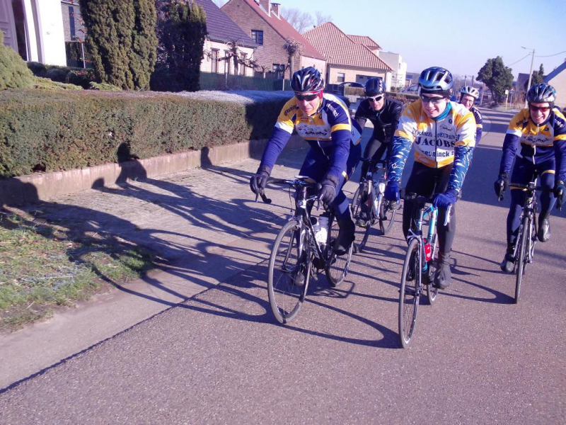 Stippelberg 3
Nu de Stippelberg gerond is, zal er voor de Heistse Berg eerst nog wel iemand op de Broekstraat gaan roepen maar die moet snel inbinden, want dat doen we liever niet.
