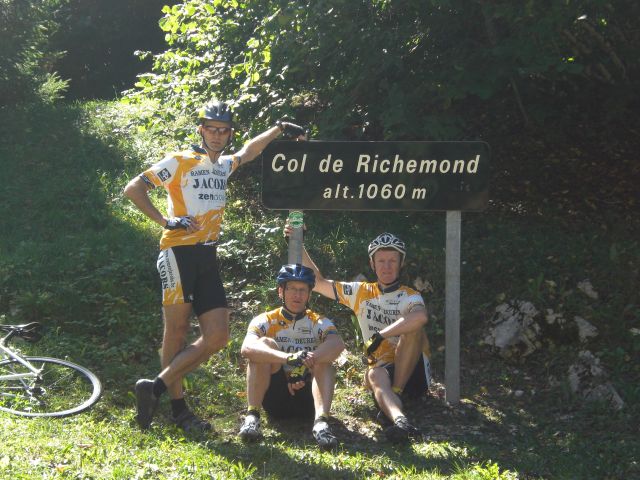 Boven op de Col du RichemonDT